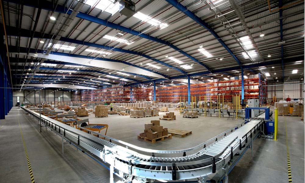Intralogistik pur - Distributionszentrum in Nottingham.