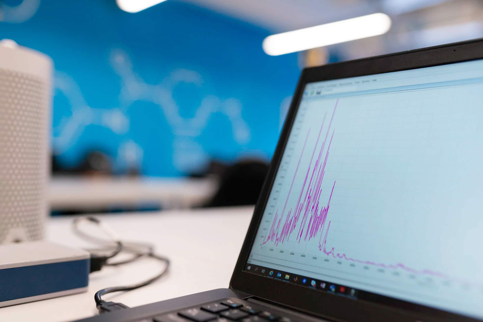 Laptop displaying a graph by ThisisEngineering RAEng