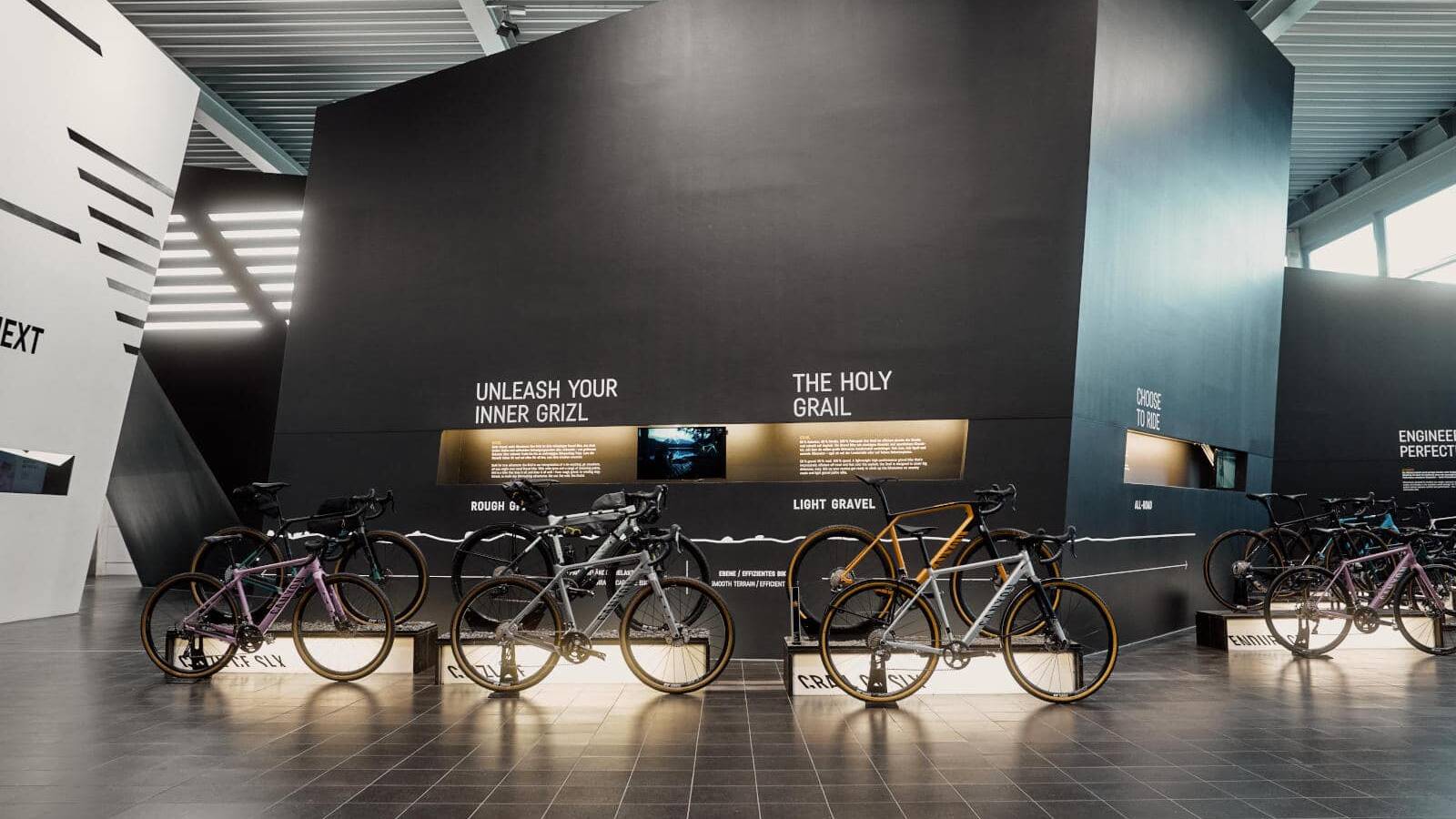 Canyon Showroom with gravel bikes. Author: Marco Freudenreich