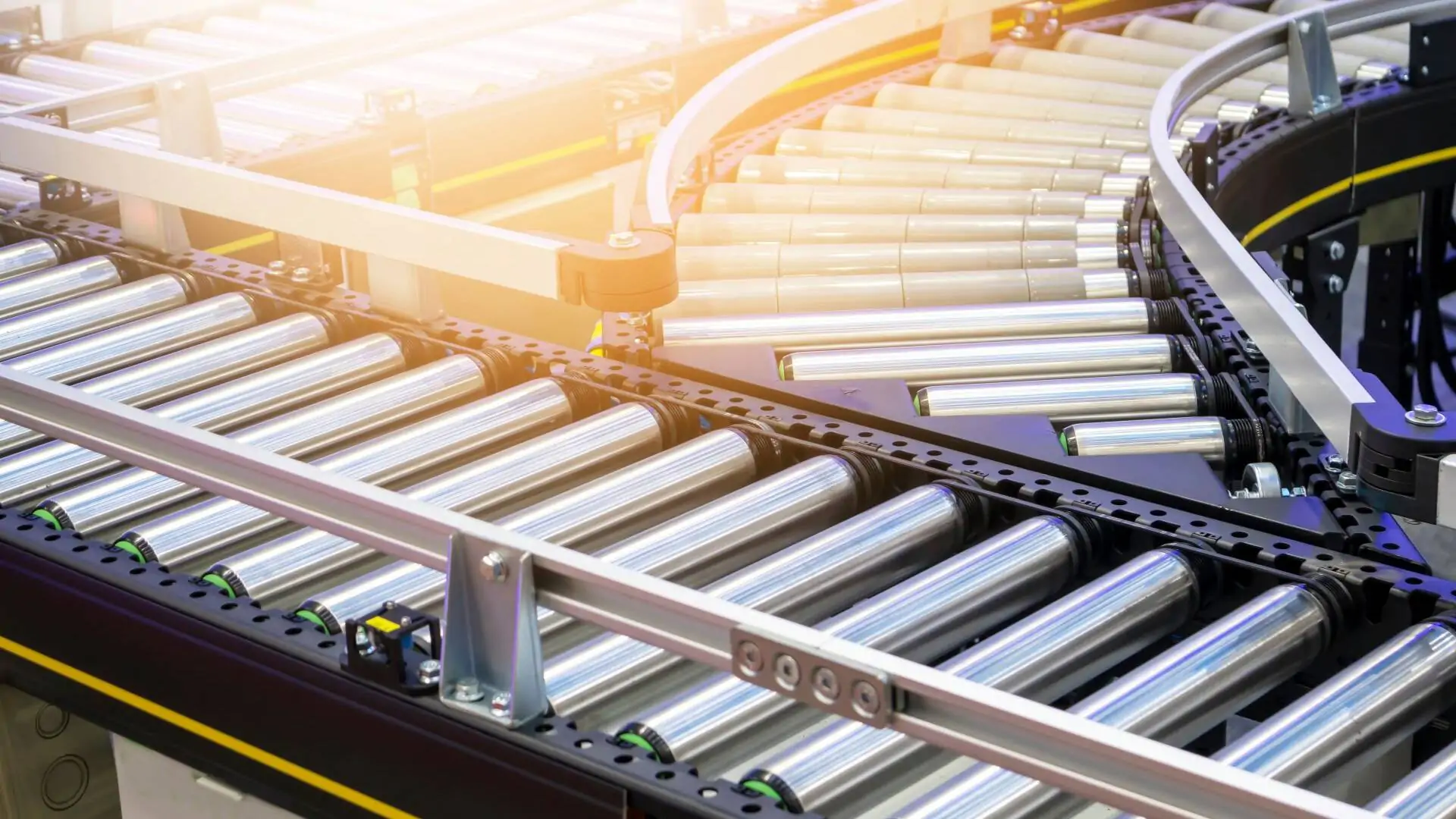 Fördertechnik in der Intralogistik – Definition und Überblick 57 Fördertechnik Rollenförderer